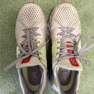 On Running Women's Cloudswift Shoes